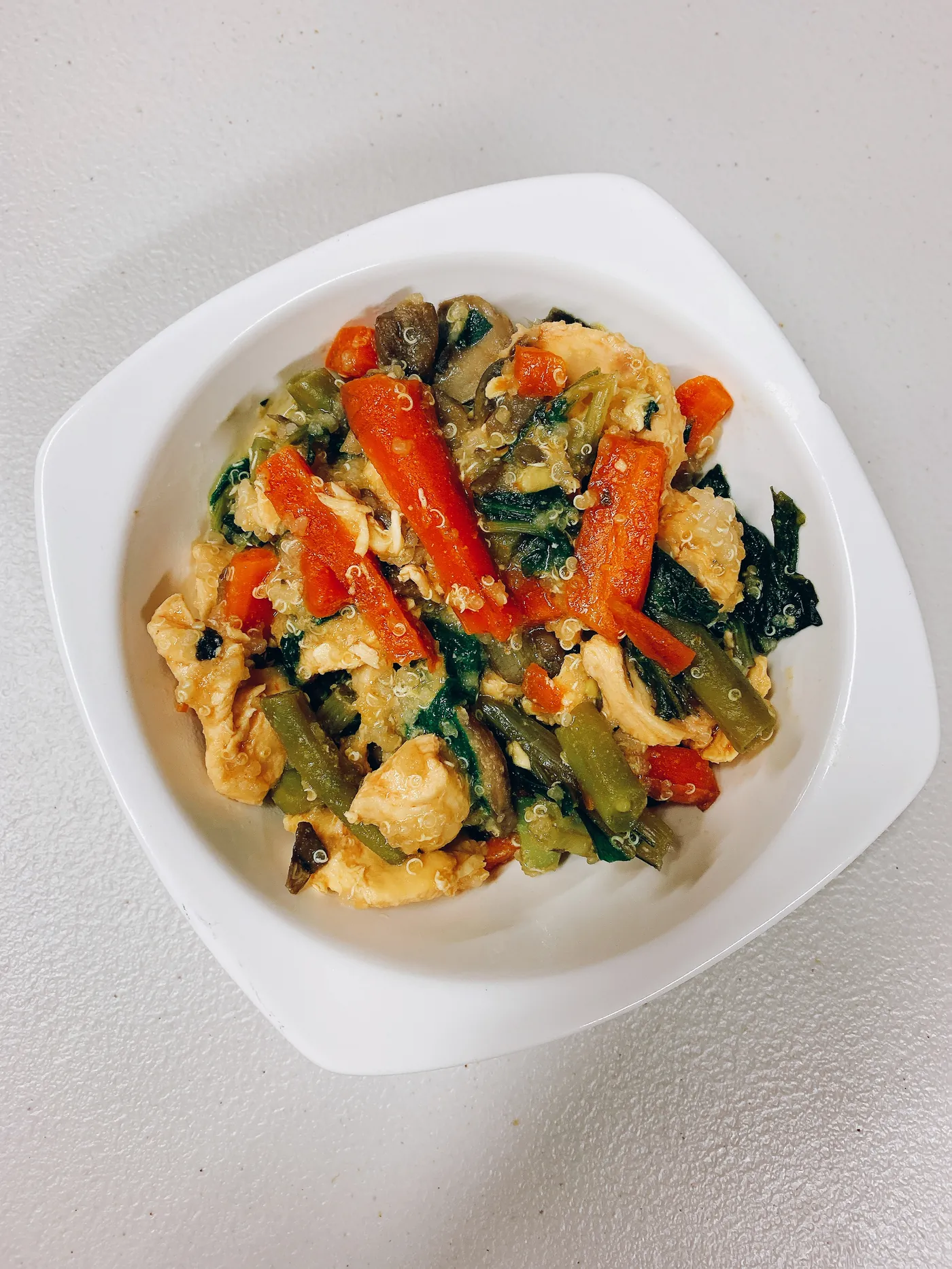 Bowl de Pollo, platillo saludable de Jenny Light