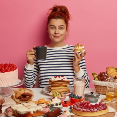 ¿Comes por Ansiedad? 5 estrategias de nuestras nutriólogas para manejar los antojos